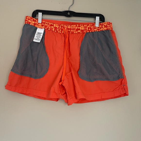 Columbia Women's Nylon, UPF 30 Shorts, Quick Dry, Orange. Large (fits 8-10) - Picture 5 of 5